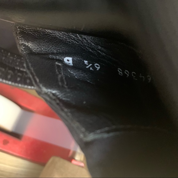 Stuart Weitzman Black Block Heel 6.5B - Picture 8 of 9